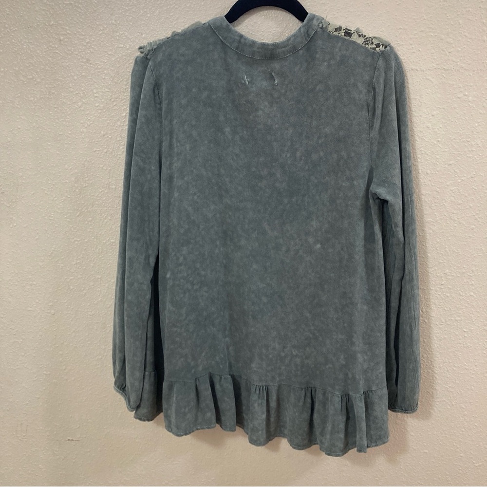 Simply Couture Women’s Blouse Gray Embellished Long Sleeve Size S Bohemian - Picture 2 of 14